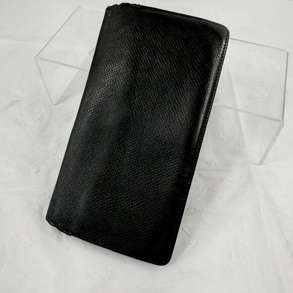 Louis Vuitton Black Taiga Wallet - Picture 1 of 11